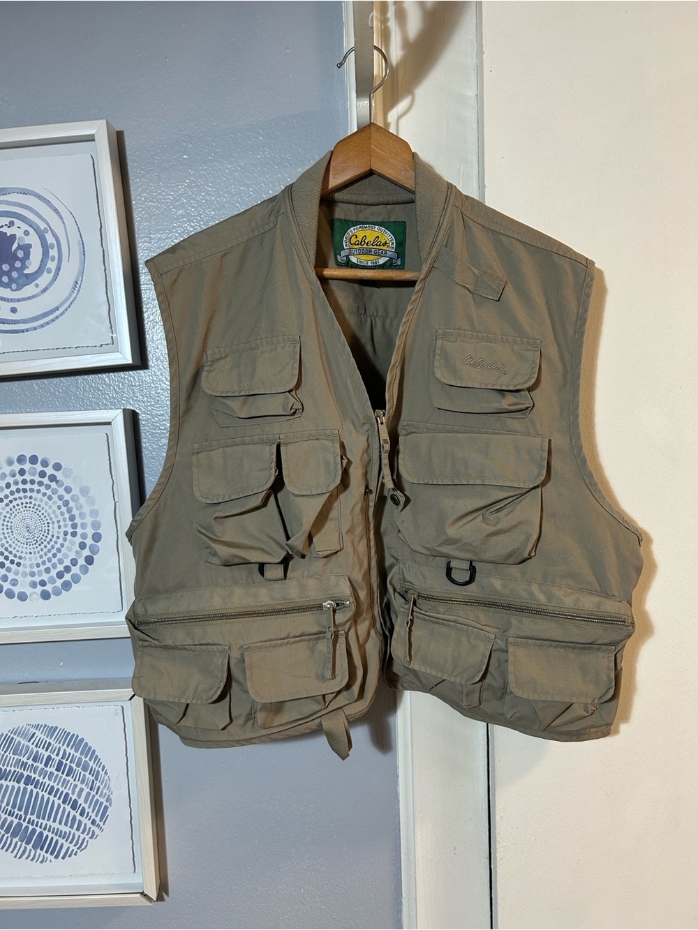 Cabela's Men's Khaki Multi-Pocket Fishing Hunting Outdoor Vest Size L